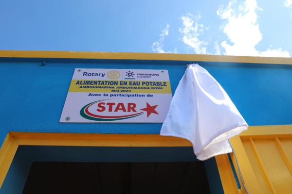 Inauguration du point d&#039;eau dans la commune d&#039;Ambohimanga par la STAR et le Rotary Club